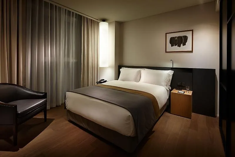 Shilla Stay Gwanghwamun Myeongdong Seoel